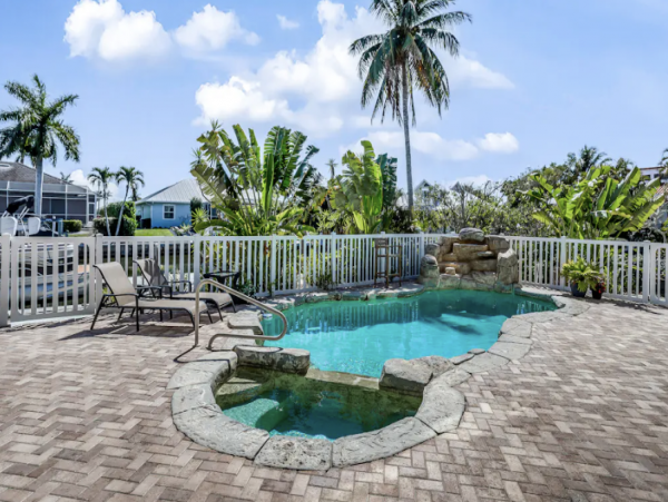 Canalfront Home with Pool, Hot Tub and Dock in Marco island